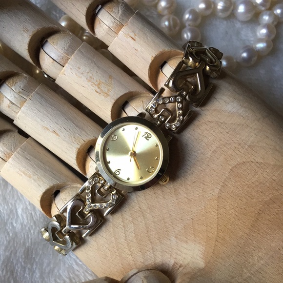 clock Allude🌷 - Picture 7 of 16